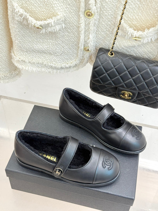 CC 25A Mary Janes Black Sheepskin And Lambswool 404667