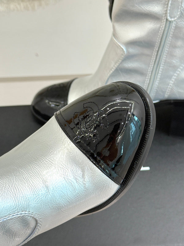 CC Classic Short Boots Block Heel 90mm Sliver Metalic Calfskin 465389