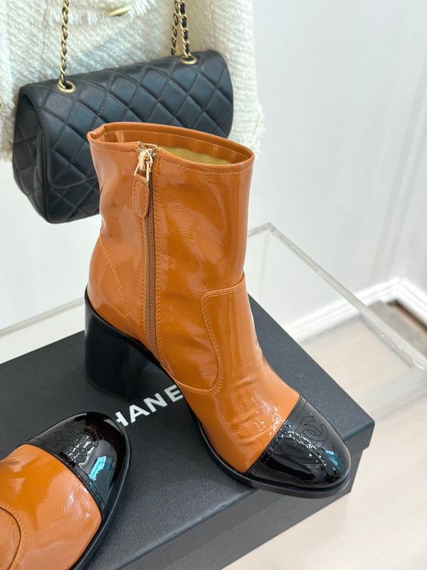 CC Classic Short Boots Block Heel 90mm Burnt Orange Patent Leather 465390