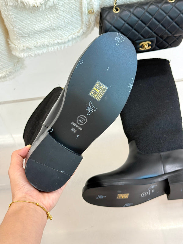 Chanel 25 Four-Leaf Clover Pearls Double C Long Boots Black Woven Sheepskin 465407