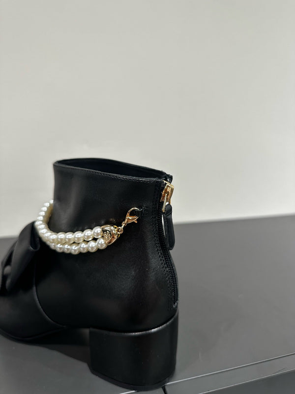 CC Ankle Boots Black Bow Tie Cowhide