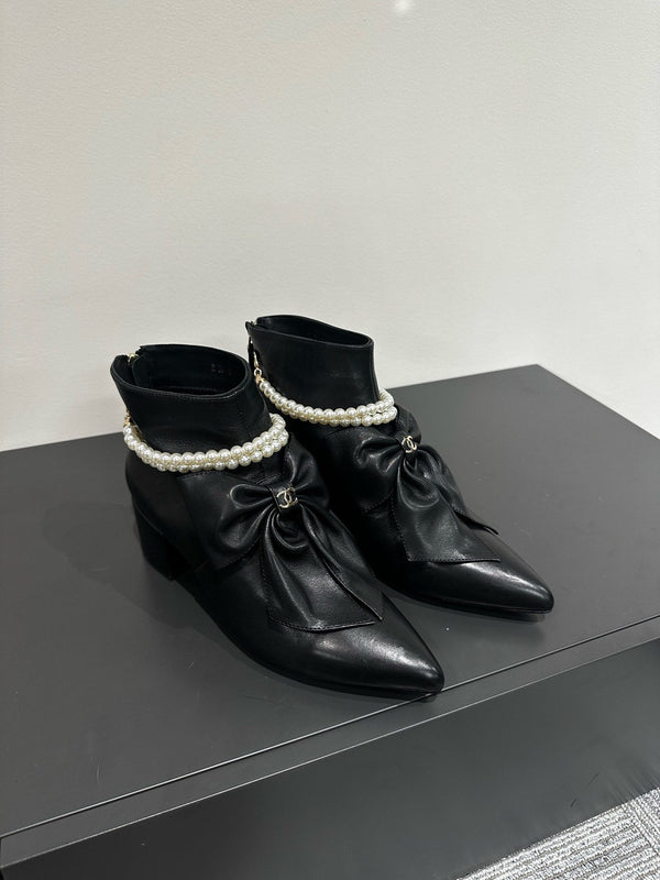 CC Ankle Boots Black Bow Tie Cowhide