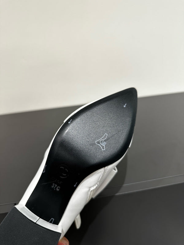 CCC Pointed Toe High Heels White Bow Tie Cowhide