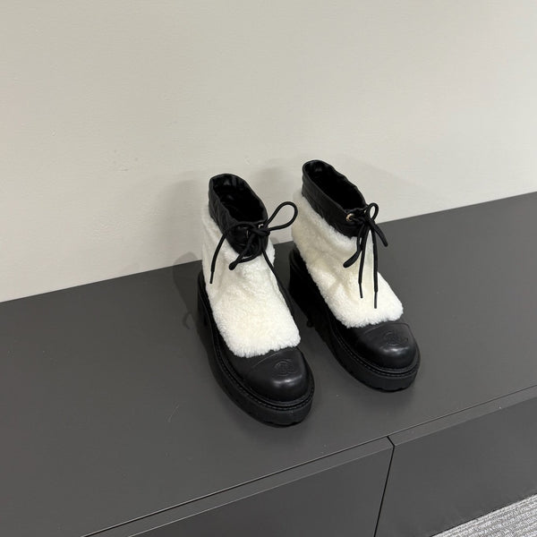 CC 25ss Martin Snow Boots White Black Cowhide & Lambswool 417823