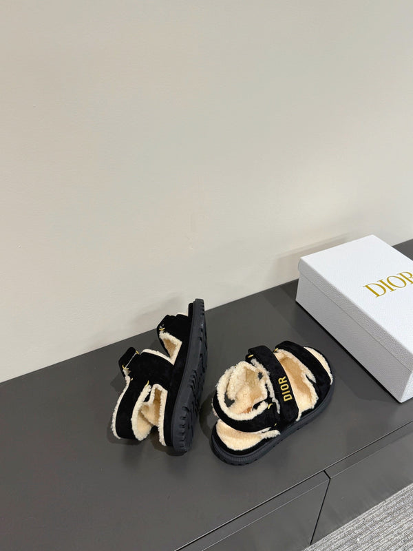 Dioract Sandal In Black Suede And Wool Fleece Lining 109869