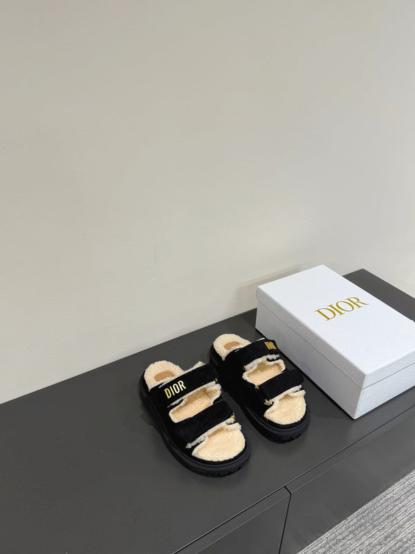 Dioract Slide In Black Suede And Wool Fleece Lining 109875