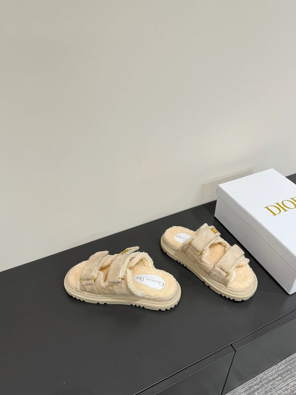 Dioract Slide In Light Grey Suede And Wool Fleece Lining 109879