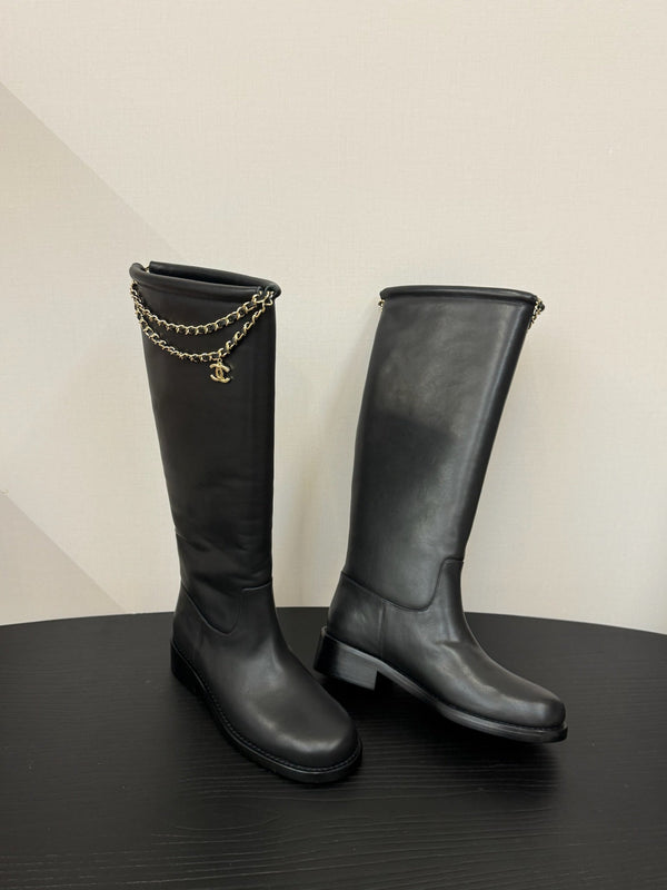 CC 25s Long Flat Chain Knight Boots Black Leather 417840