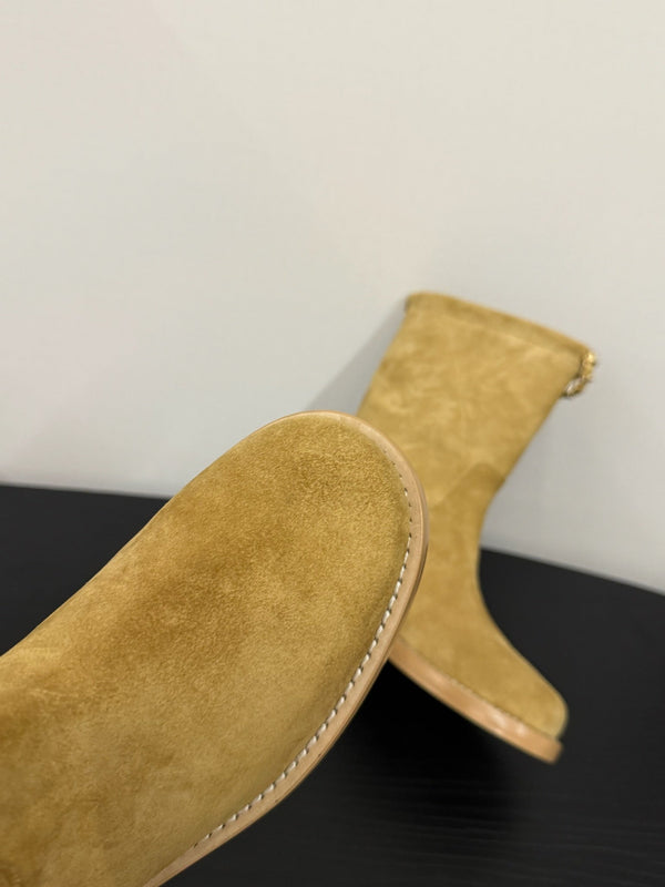 CC 25s Stivali da cavaliere corti con catena piatta in pelle scamosciata e pecora beige 417845