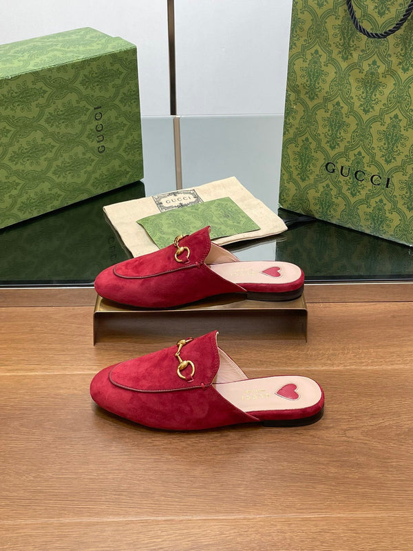 HORSEBIT MULE IN CHERRY RED SUEDE