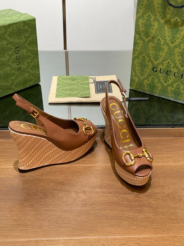 SANDALO CON ZEPPA GG IN PELLE DI VITELLO MARRONE CIOCCOLATO