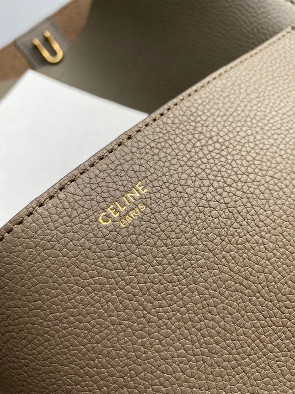 BORSA A SECCHIELLO 33 IN PELLE DI VITELLO MARRONE ARACHIDI CON TRACOLLA A SECCHIELLO