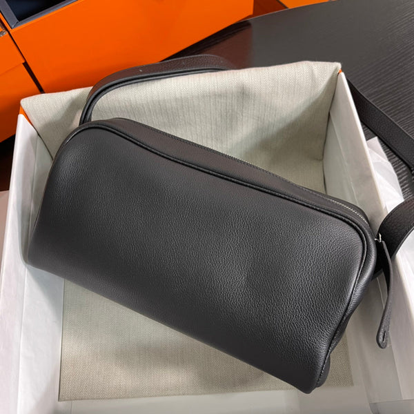 BOSTON NOUVEAU ON BOBY 29 SHOULDER BAG IN BLACK CALFSKIN