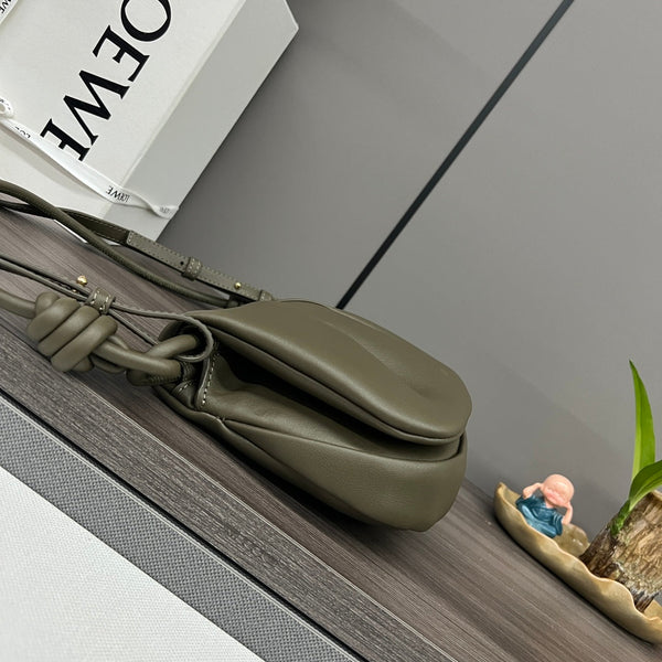 Loew Paseo Shoulder Bag 25cm Dark Olive Cowhide