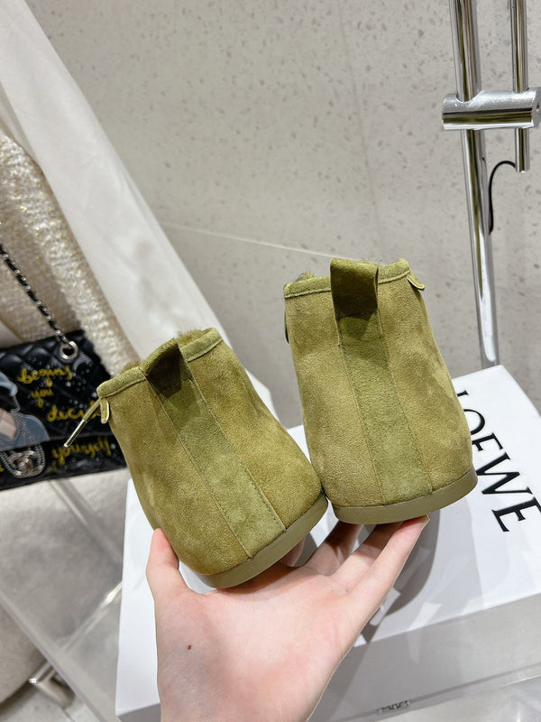 Loewe One-Piece Snow Boots Light Green Suede 435629