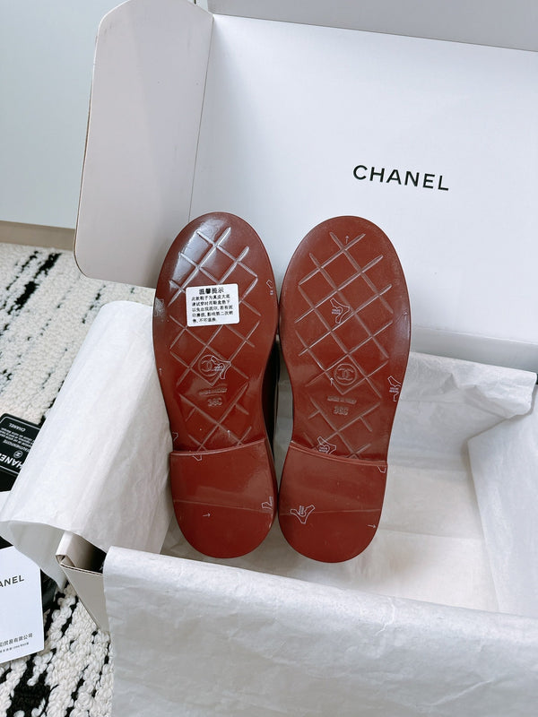 CC Moccasins 25mm In Brown Red Glossy Lambskin 144645