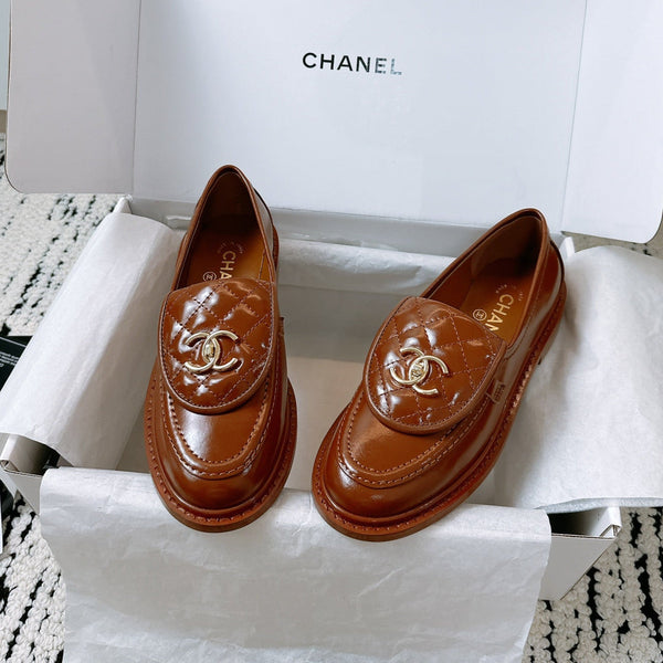 CC Moccasins 25mm In Caramel Glossy Lambskin 144647