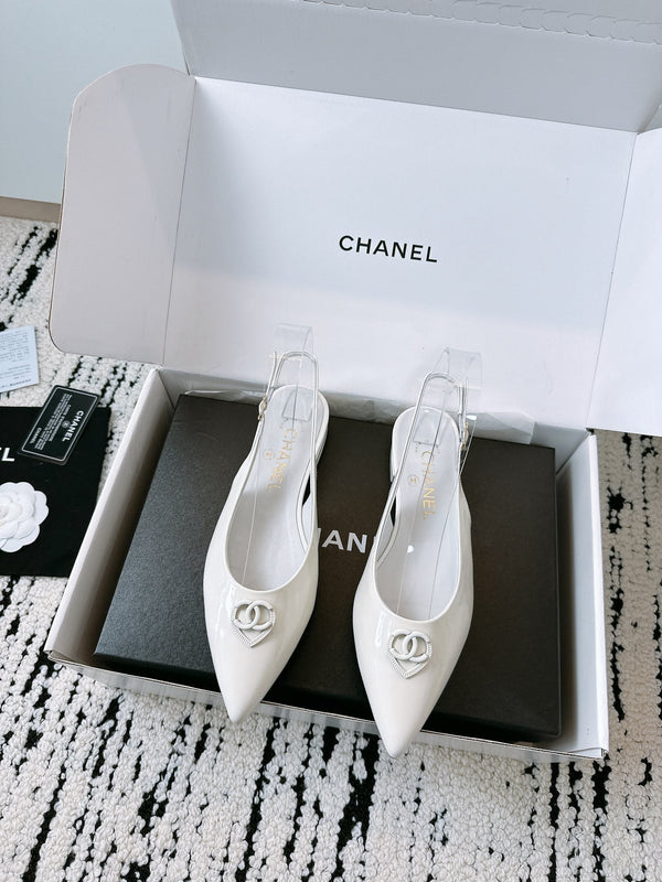 Ballerine CC Slinback in pelle di agnello bianca lucida 144673