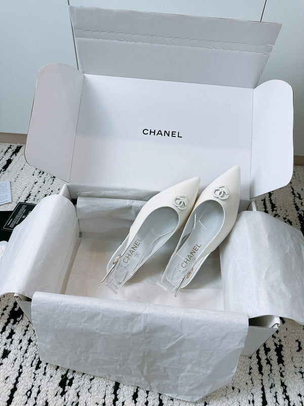 Ballerine CC Slinback in pelle di agnello bianca lucida 144673