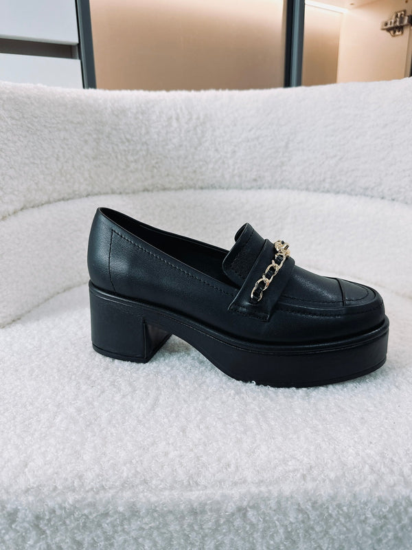 CC Moccasins 55mm In Black Lambskin With Chain 144479