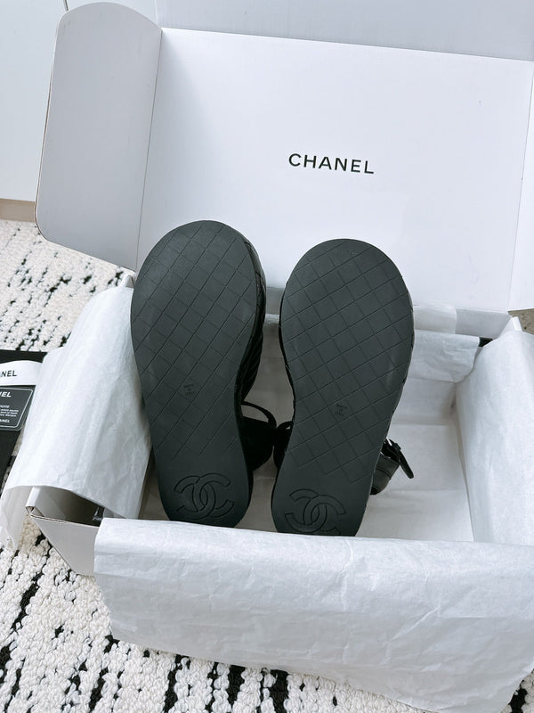 CC Sandals In Black Lambskin 144528