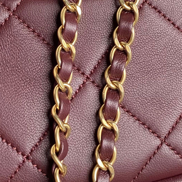 CC 24b Clutch 25cm Pelle di agnello bordeaux