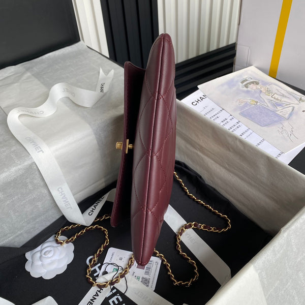 CC 24b Clutch 25cm Pelle di agnello bordeaux