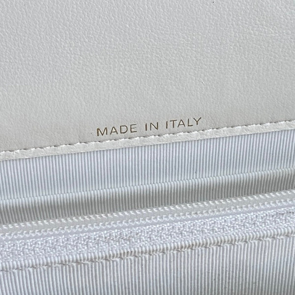 CC 24B Trendy Bag 18.5cm White Lambskin Gold Hardware