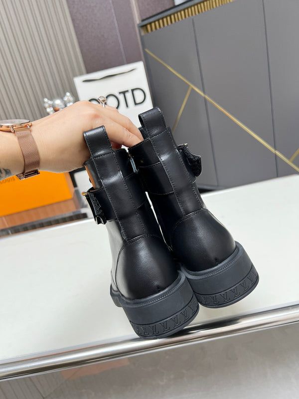 Stivali LV Citizen in pelle di vacchetta nera liscia