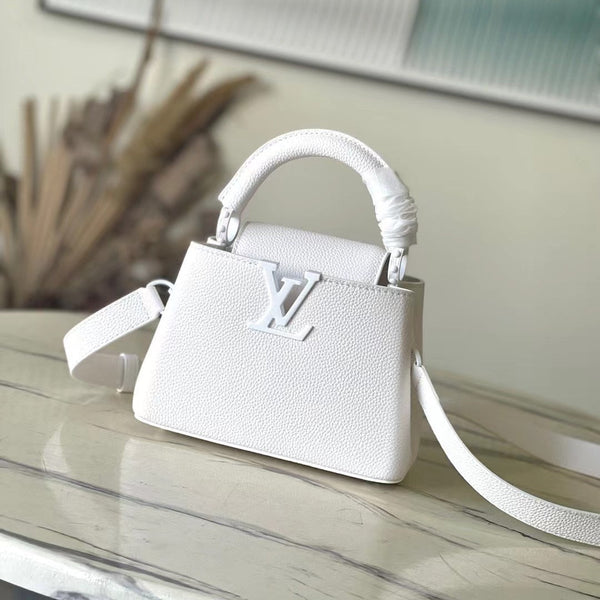 CAPUCINES EAST-WEST MINI 21 IN TAURILLON BIANCO