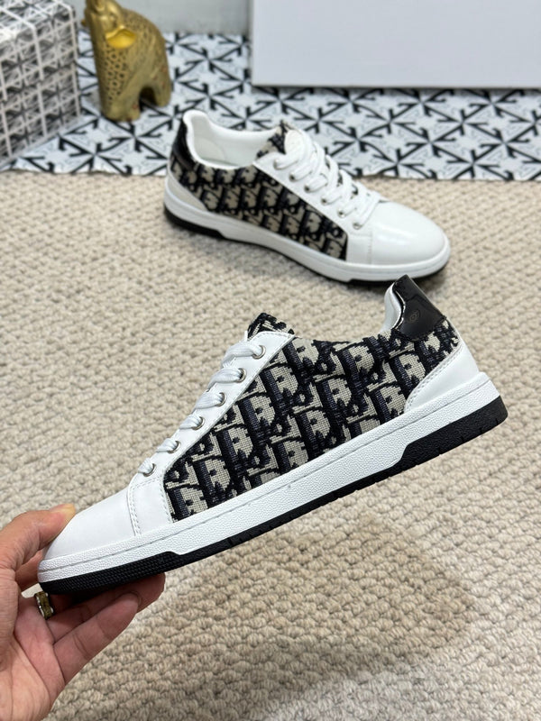 CD CASUAL SNEAKER WHITE AND BLACK CALFSKIN