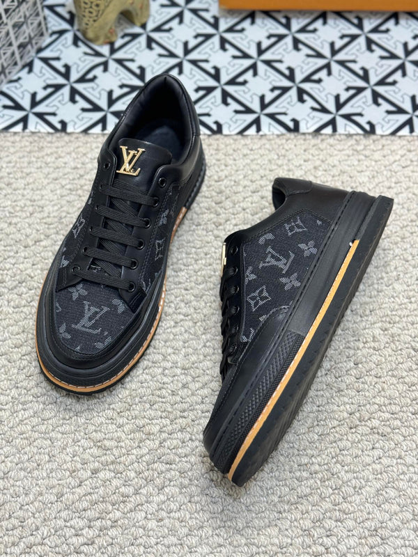 LV TRAINERS IN BLACK CALFSKIN AND JACQUARD