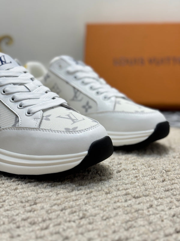 LV TRAINERS IN WHITE CALFSKIN AND JACQUARD