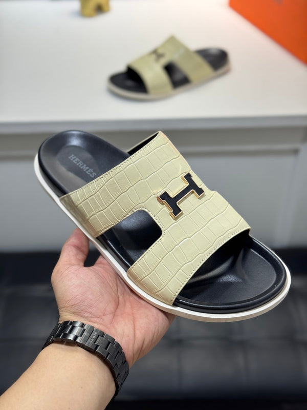 HM Oran H Slippers in Cream Cowhide 735233