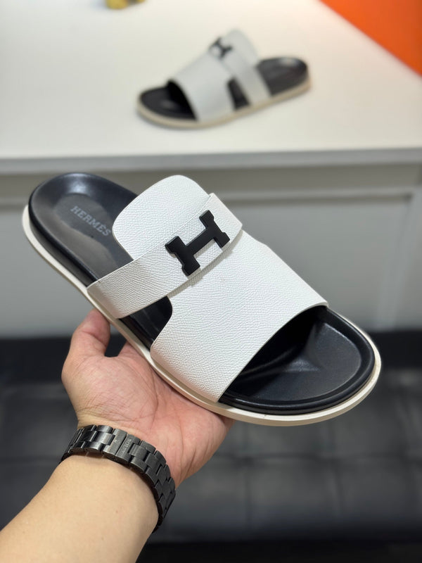HM Oran H Noir Buckle Slippers in White  Cowhide 735256