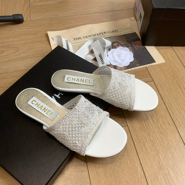 CC 25 Slippers White Special Woven 307028