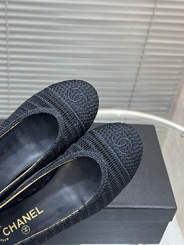 CC 25 Ballet Flat Black Beige Raffia