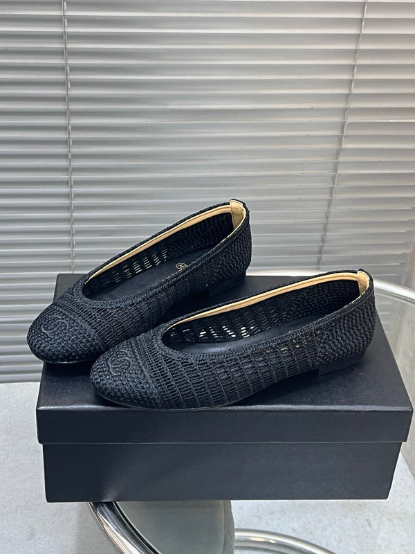 CC 25 Ballet Flat Black Beige Raffia
