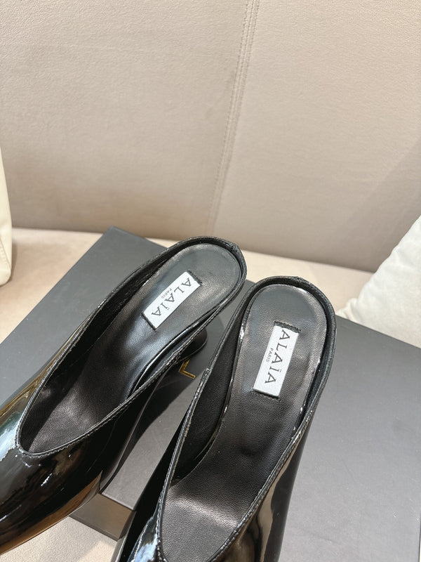 Alaia 25 Curve Wedge Mules Black Lambskin 293555