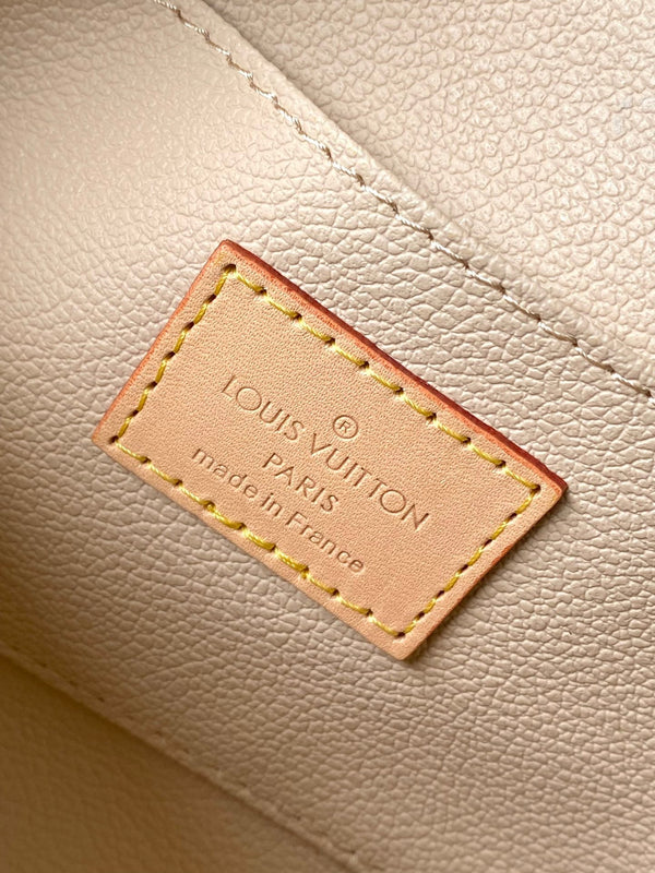 Astuccio per cosmetici PM 19 in tela Monogram Trianon grigio crema