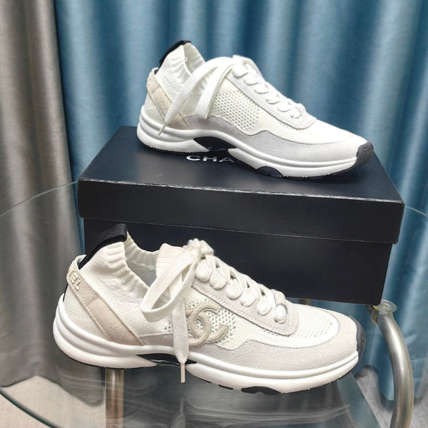 CC Sneaker in pelle scamosciata grigia bianca e tessuto a rete in poliestere