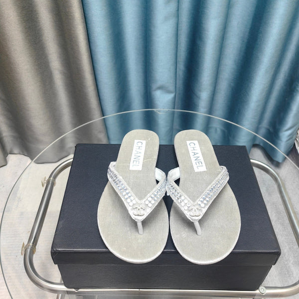 CC Thong Grey Velvet Silver Strass