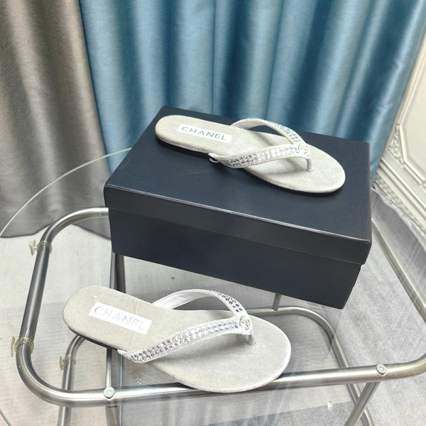 CC Thong Grey Velvet Silver Strass