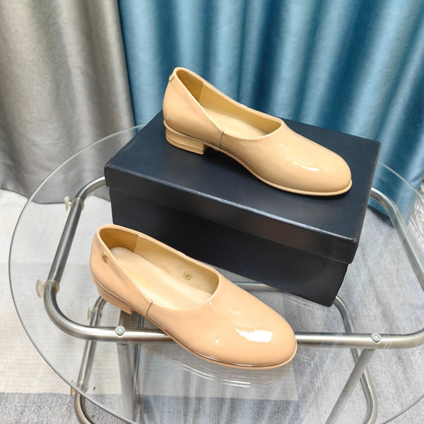 CC 25C Loafer Beige Patent Calfskin