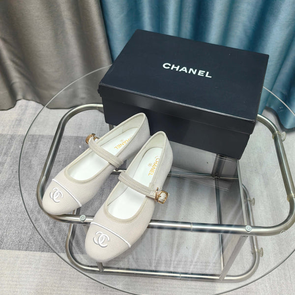 Tessuto crema Marry Janes CC 25C