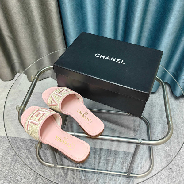 CC 25 Mule Rafia Grande Logo