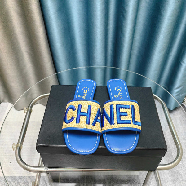 CC 25 Mule Rafia Grande Logo