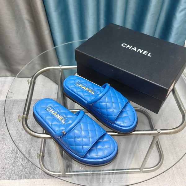 CC 25 Mule in pelle di vitello trapuntata