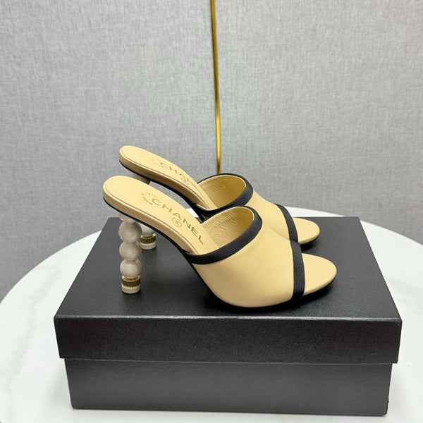 CC 25 High Heel Slippers 85mn Beige Black Sheepskin 368791