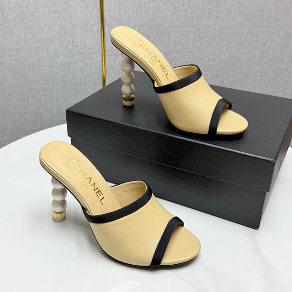 CC 25 High Heel Slippers 85mn Beige Black Sheepskin 368791